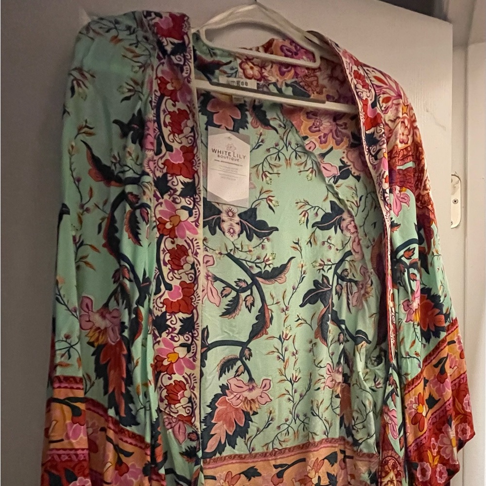 Super cute Umgee kimonos S/M